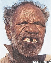 澳大利亚的土著人男子