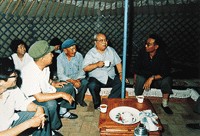 社会学家费孝通于20世纪80年代中期走访内蒙古牧民家庭，进行社会调查