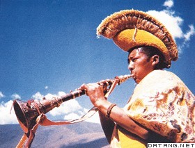 藏族唢呐吹奏