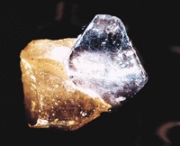 白钨矿矿石