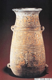 新石器时代桶形彩绘陶罐（内蒙古出土）