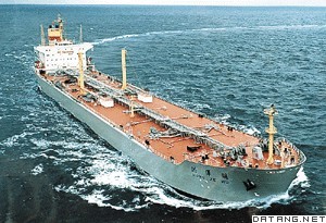 中国洪泽湖号油船